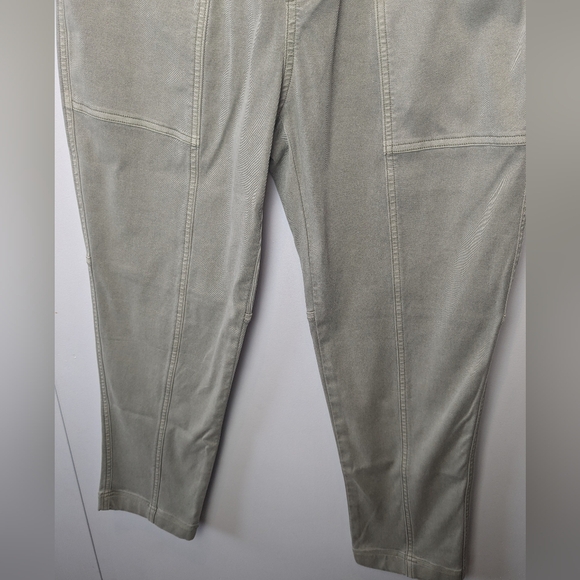 SPANX Gray Straight Leg Pants - Picture 6 of 15